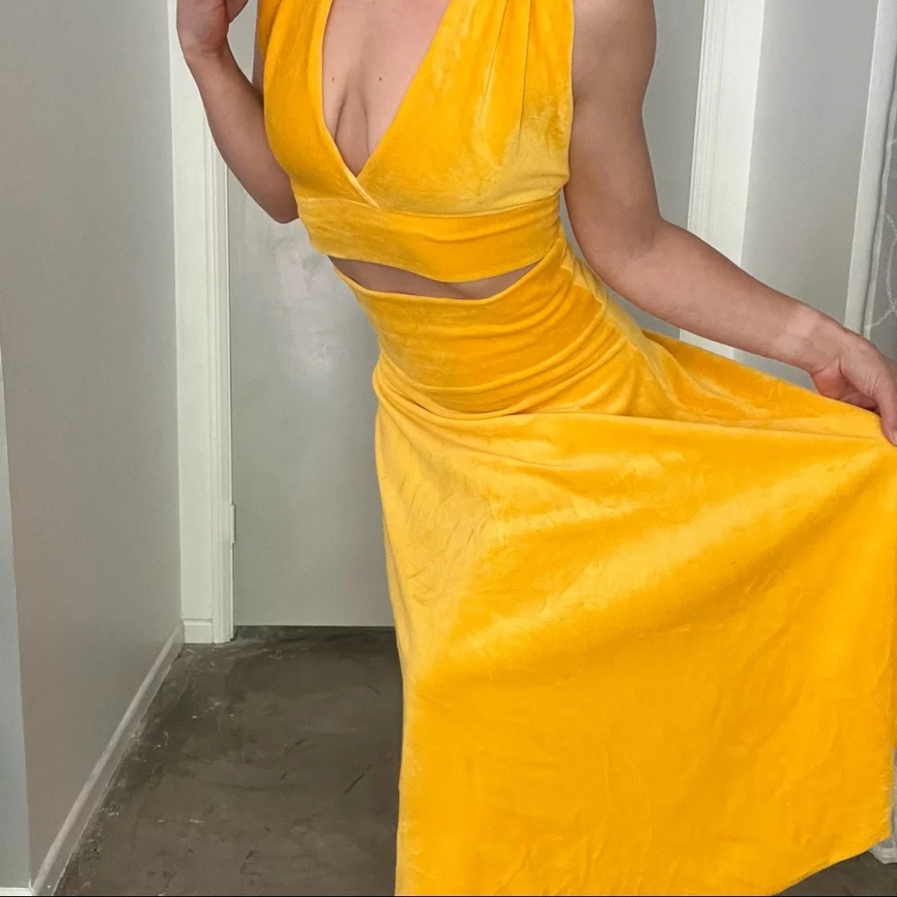 YELLOW HANDMADE 2piece SET - Picture 7 of 7